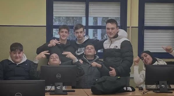 ¡1º CFGB os desea felices fiestas! 🥳